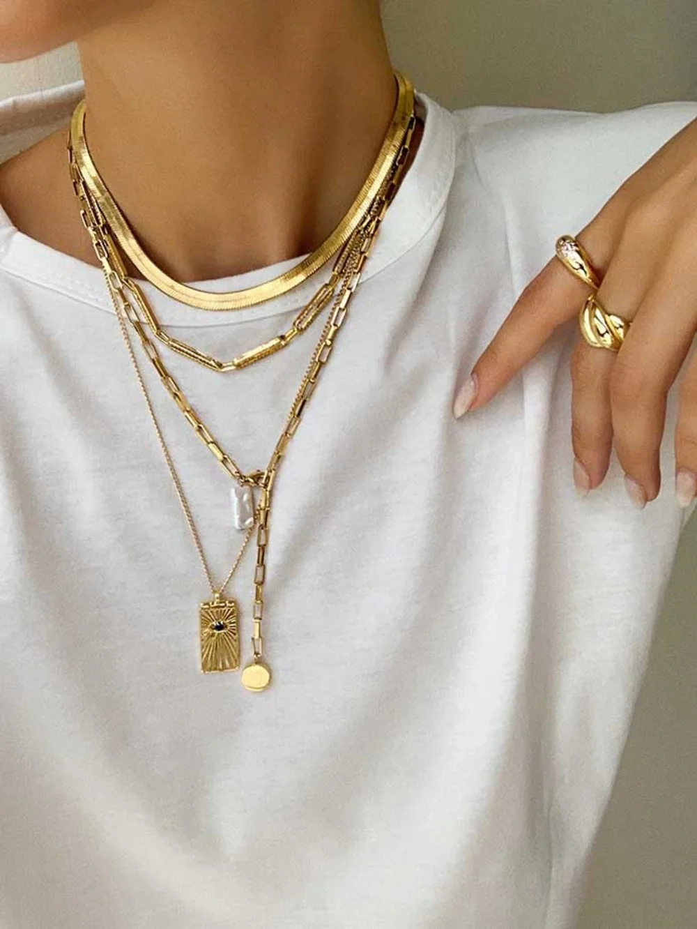 Herringbone chain necklace